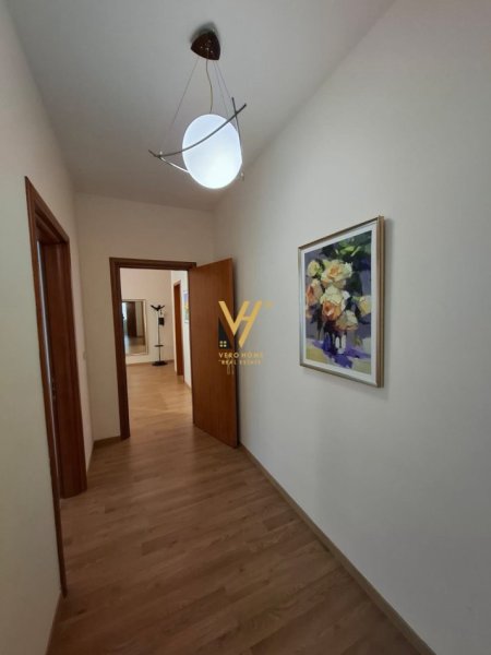 Tirane, jepet me qera apartament 2+1+Ballkon Kati 3, 110 m² 800 € (KOPSHTI ZOOLOGJIK)