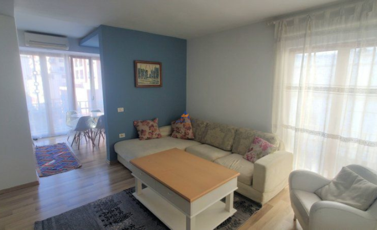 Tirane, jepet me qera apartament 1+1 Kati 6, 50 m² 550 € (MYSLYM SHYRI)