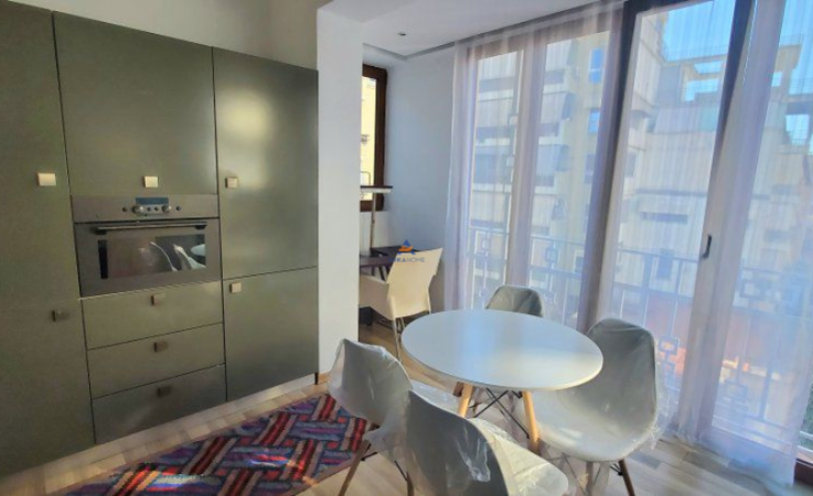 Tirane, jepet me qera apartament 1+1 Kati 6, 50 m² 550 € (MYSLYM SHYRI)