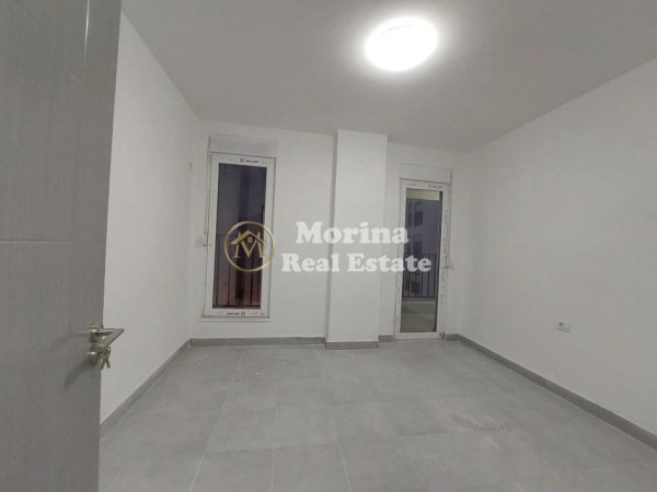 Tirane, jepet me qera apartament 3+1 Kati 2, 127 m² 500 € (5 Maji)