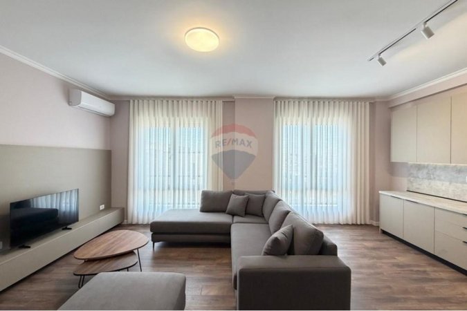 Tirane, jepet me qera apartament 2+1 Kati 3, 700 € 
