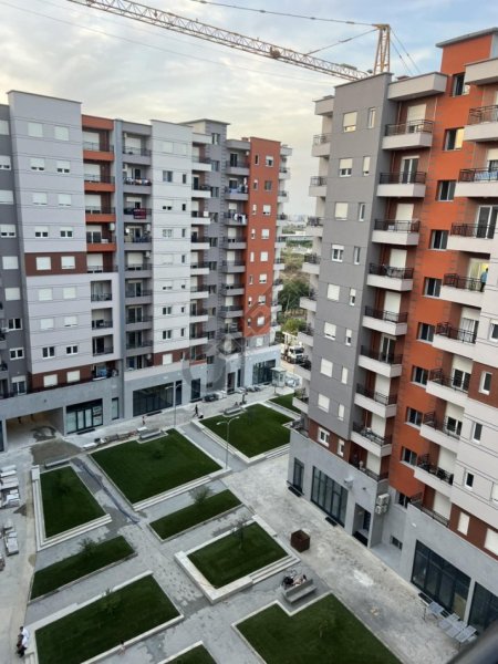 Tirane, jepet me qera apartament 2+1+Ballkon Kati 7, 120 m² 500 € (Vila L, Astir)