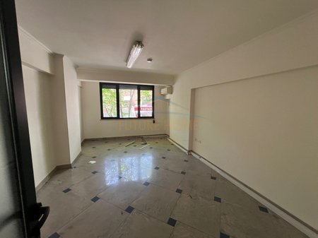 Tirane, shitet ambjent biznesi Kati 2, 350 m² 1.500.000 € 
