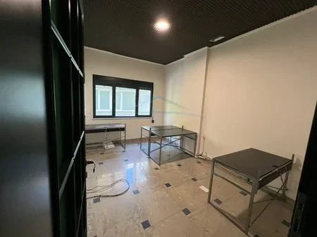 Tirane, shitet ambjent biznesi Kati 2, 350 m² 1.500.000 € 