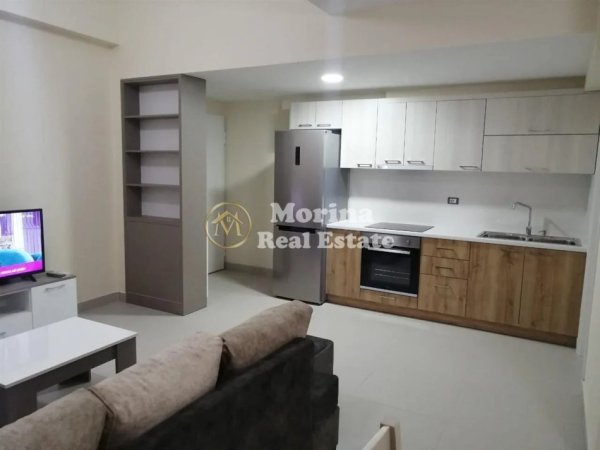 Tirane, jepet me qera Vile 2+1 Kati 2, 80 m² 450 € (Rruga Myslym Keta)