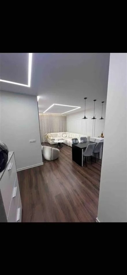 Tirane, jepet me qera apartament 1+1 Kati 2, 65 m² 600 € (5 Maji)
