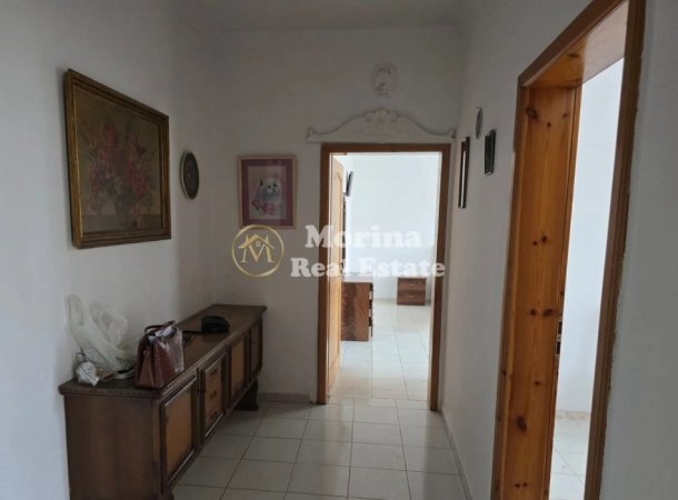 Tirane, jepet me qera apartament 2+1 Kati 3, 109 m² 550 € (Rruga e Durresit)