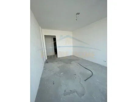 Tirane, shitet apartament 3+1 Kati 2, 171 m² 550.000 € 