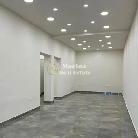 Tirane, shitet dyqan Kati 1, 58 m² 168.200 € (Qytet Studenti)