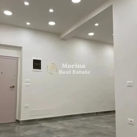 Tirane, shitet dyqan Kati 1, 58 m² 168.200 € (Qytet Studenti)