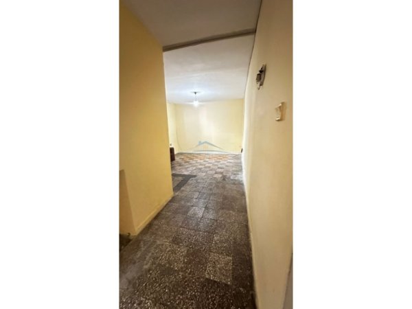 Shitet, Apartament 1+1, Pazari i Ri, Tirane.