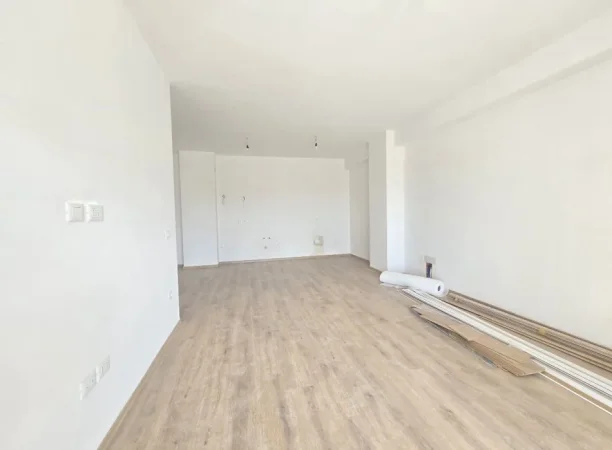 Tirane, shes apartament 2+1 , 110 m² 