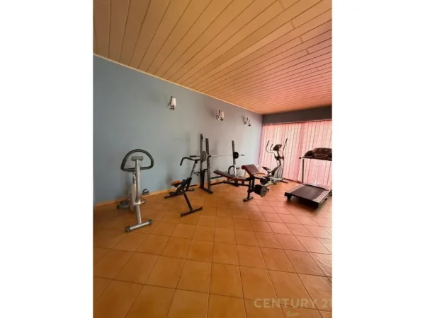 Tirane, shitet Vile 2 Katshe Kati 2, 408 m² 500.000 € (Don Bosko)