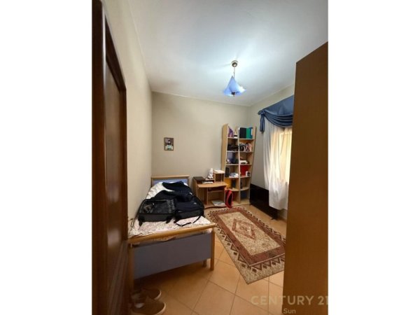 Tirane, shitet Vile 2 Katshe Kati 2, 408 m² 500.000 € (Don Bosko)
