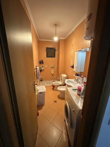 Tirane, shes apartament 2+1+Aneks+Ballkon Kati 2, 95 m² 115.000 € (Kompleksi Malezian)