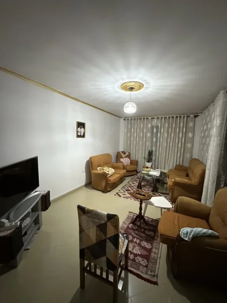 Tirane, shes apartament 2+1+Aneks+Ballkon Kati 2, 95 m² 115.000 € (Kompleksi Malezian)