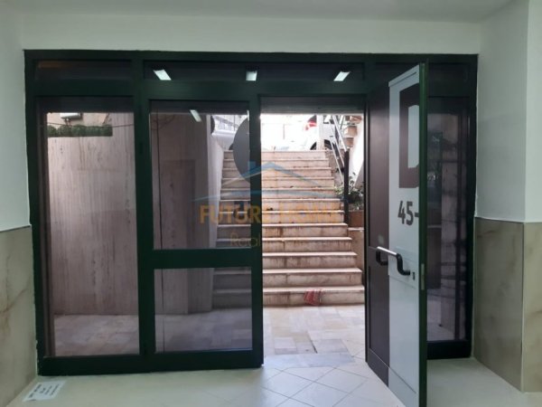 Qera, Ambient Komercial ,Rruga e Bogdaneve, Tirane. AREA55217