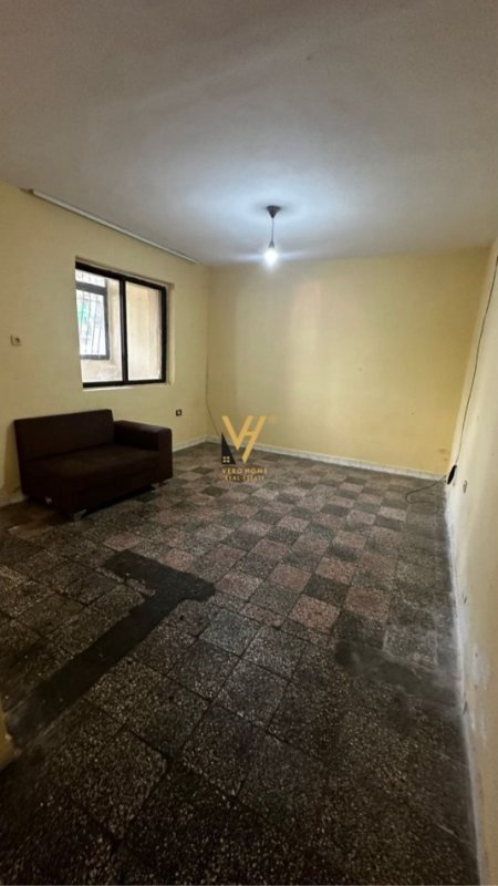 Tirane, jepet me qera apartament 1+1+Ballkon Kati 1, 50 m² 118.000 € (PAZARI I RI)