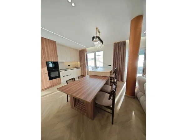 Durres, shitet apartament 2+1 , 217 m² 500.000 € 