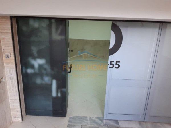 Tirane, jepet me qera ambjent biznesi Kati -1, 35 m² 400 € (Rruga Bogdaneve)