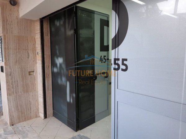 Tirane, jepet me qera ambjent biznesi Kati -1, 35 m² 400 € (Rruga Bogdaneve)