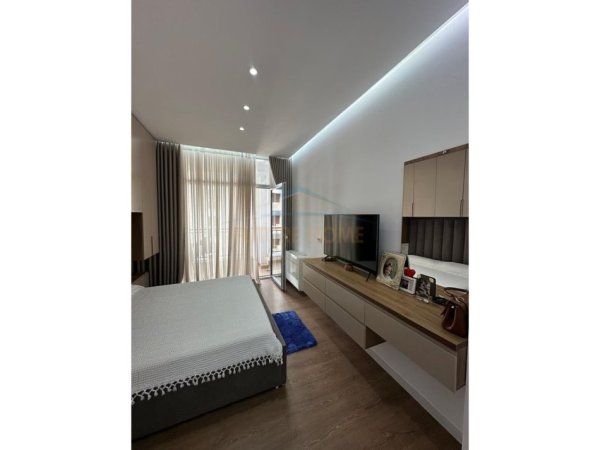 Tirane, shitet apartament 3+1 Kati 3, 151 m² 350.000 € (Jordan Misja)