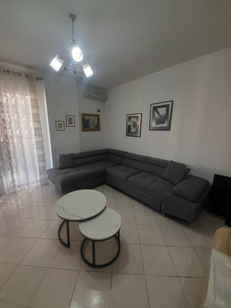 Tirane, jepet me qera apartament 2+1+Ballkon Kati 6, 95 m² 500 € Pranë Bar Bohem, Astir, Tiranë
