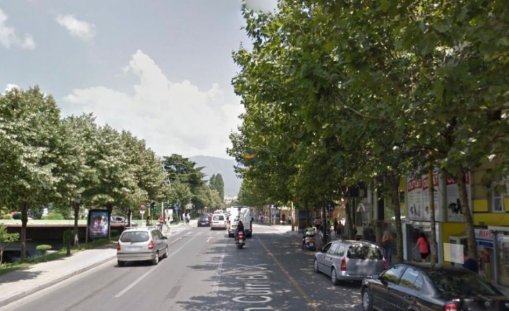 Tirane, jepet me qera ambjent biznesi Kati 0, 36 m² 1.040 € (bulevardi bajram curri)