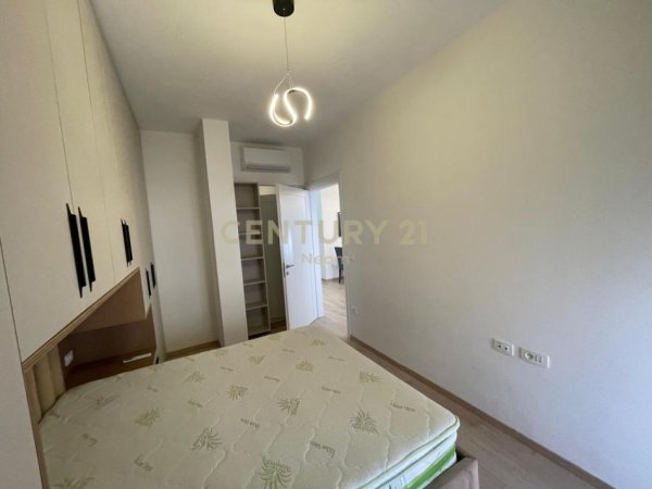 Tirane, jepet me qera apartament 1+1 Kati 1, 62 m² 700 € (Liqeni thate)