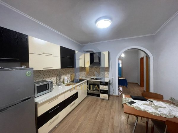 Tirane, shitet apartament 3+1+Ballkon Kati 4, 119 m² 255.000 € (Bllok Rruga Perlat Rexhepi)