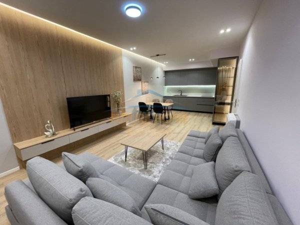 Tirane, jepet me qera apartament 2+1 , 125 m² 1.500 € (Liqeni i That)