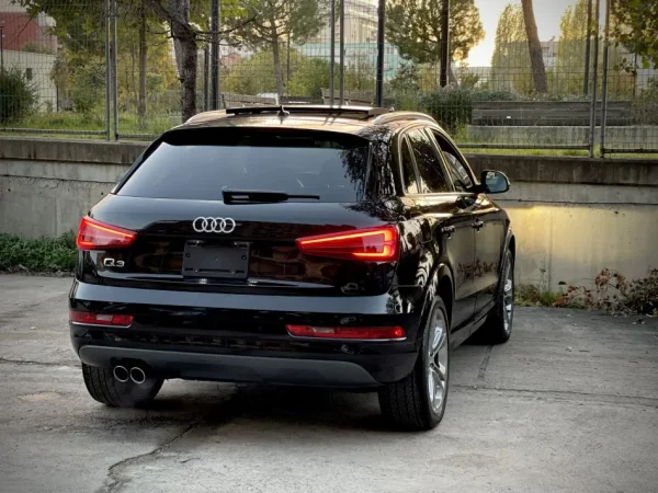 Tirane, shes makine Audi Q3 Technik Benzin, e zeze automatik Klima 215.000 km 12.900 €