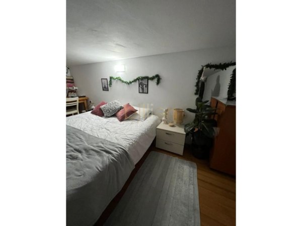 Tirane, shitet apartament duplex 1+1 Kati 1, 60 m² 75.000 € (rruga 5 maji)