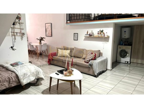 Tirane, shitet apartament duplex 1+1 Kati 1, 60 m² 75.000 € (rruga 5 maji)