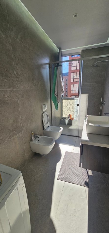 Tirane, shitet apartament 3+1+Ballkon Kati 3, 130 m² 346.380 € (Bulevardi i RI)