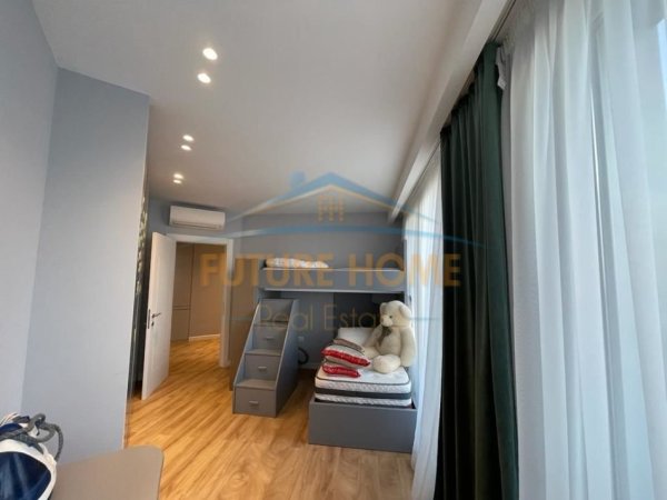 Tirane, jepet me qera apartament 2+1+Aneks+Ballkon Kati 7, 168 m² 1.500 € (QENDER)