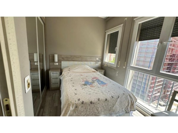Tirane, jepet me qera apartament 2+1 Kati 6, 70 m² 550 € (Laprake)