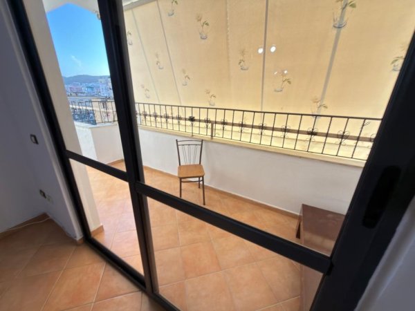 Tirane, jepet me qera apartament 2+1 Kati 6, 700 € 