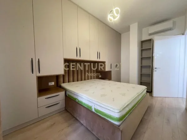 Tirane, jepet me qera apartament 1+1 Kati 1, 62 m² 700 € (Liqeni Thate)