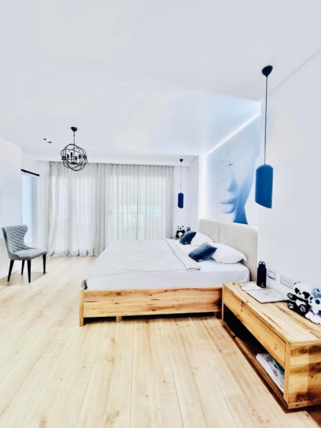 Tirane, shitet apartament 2+1 , 170 m² 580.000 € (Vesa Center)