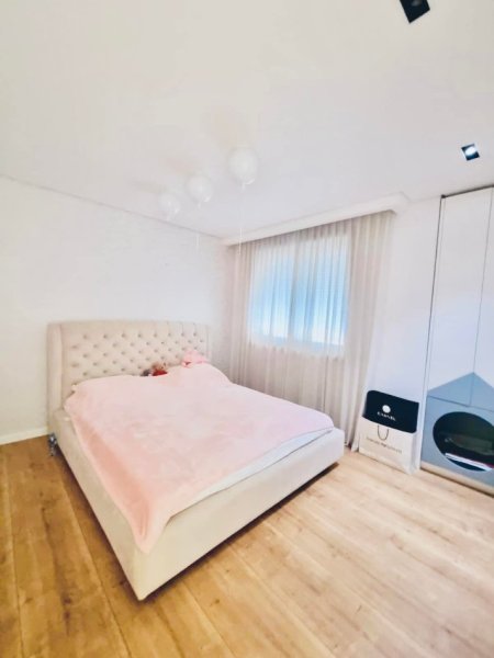 Tirane, shitet apartament 2+1 , 170 m² 580.000 € (Vesa Center)