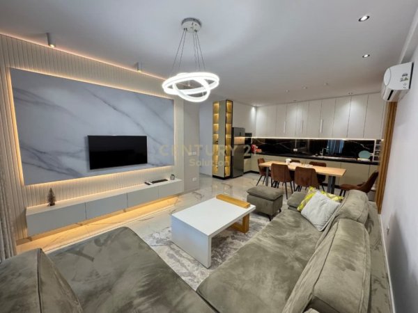 Tirane, jepet me qera apartament 2+1 Kati 2, 116 m² 800 € (Unaza e Re)