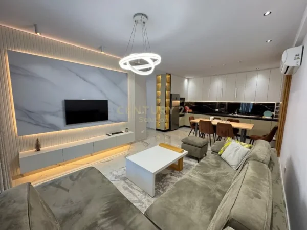 Tirane, jepet me qera apartament 2+1 Kati 2, 116 m² 800 € (Unaza e Re)