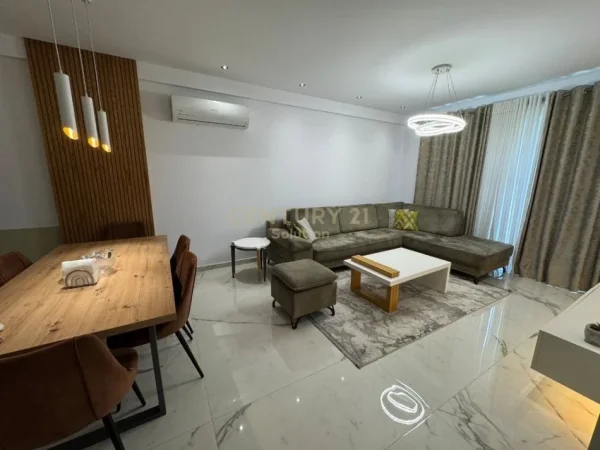 Tirane, jepet me qera apartament 2+1 Kati 2, 116 m² 800 € (Unaza e Re)