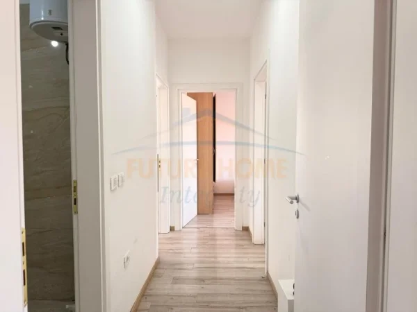 Tirane, shitet apartament 3+1+Ballkon Kati 6, 131 m² 236.000 € 