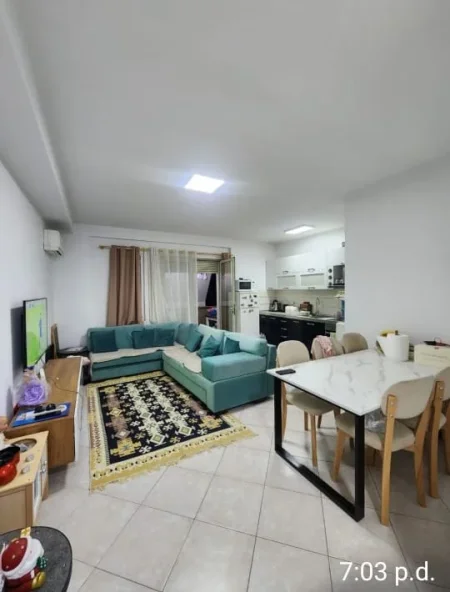 Tirane, shes apartament 1+1 , 75 m² 160.000 € (Prane Kompleksit Kontakt)
