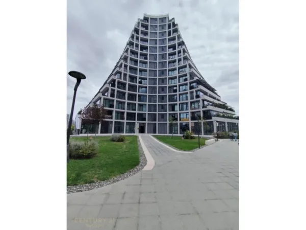 Tirane, jepet me qera ambjent biznesi Kati 3, 131 m² 1.800 € (Lake View)