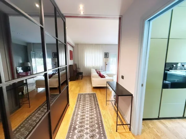 Tirane, shitet apartament 2+1 , 146 m² 430.000 € (Touch of the Sun)