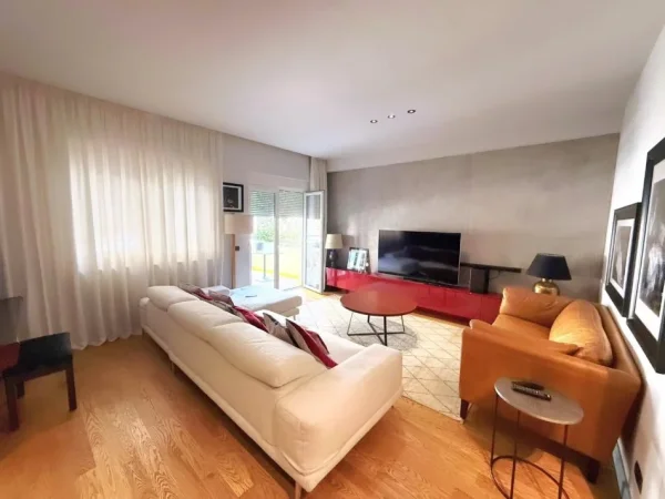 Tirane, shitet apartament 2+1 , 146 m² 430.000 € (Touch of the Sun)