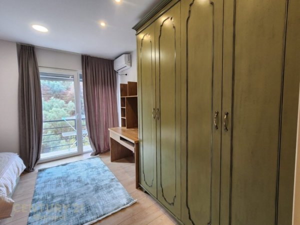 Tirane, jepet me qera apartament Kati 3, 143 m² 1.000 € (Kopshti Botanik)